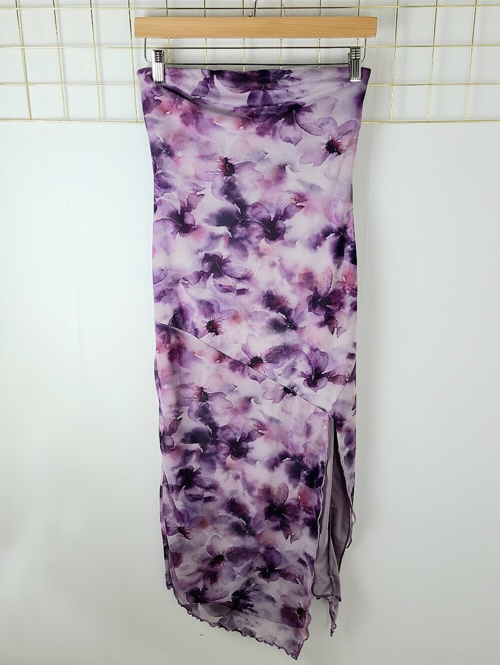 Urban Outfitters Samara Violet Mesh Strapless Dress - Picture 2 of 10